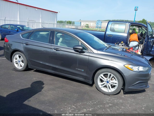 3FA6P0UU1JR235713 Ford Fusion Hybrid S