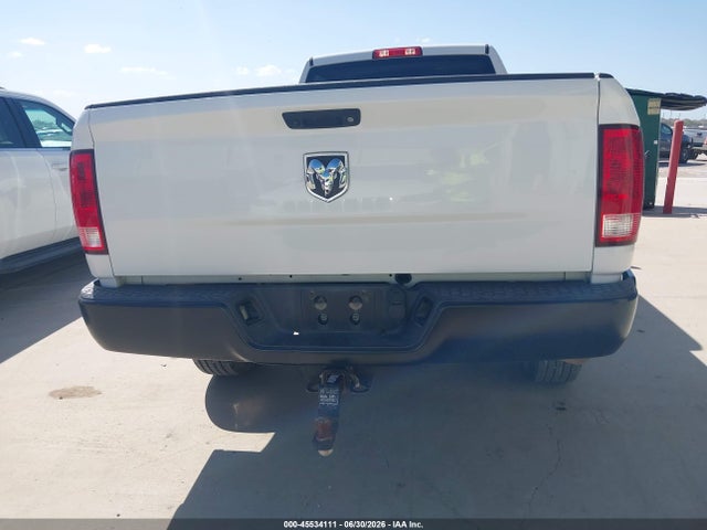 45534111 :رقم المزاد ، 3C6TR4HTXJG356016 vin ، 2018 Ram 2500 Tradesman  4x2 8' Box مزاد بيع