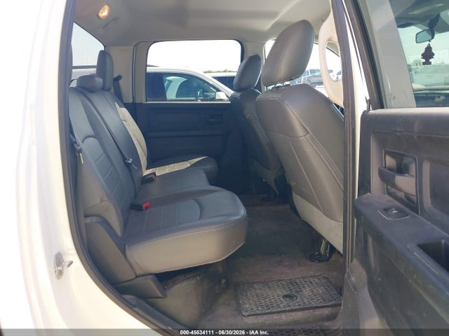 45534111 :رقم المزاد ، 3C6TR4HTXJG356016 vin ، 2018 Ram 2500 Tradesman  4x2 8' Box مزاد بيع
