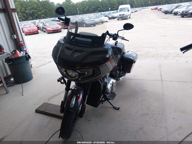 INDIAN MOTORCYCLE CO. Challenger 2020 56KLCBRR2L3390128 Image 2