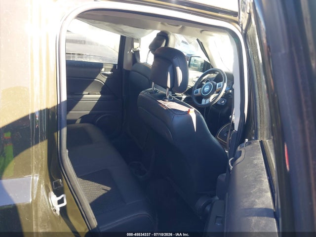 1C4NJRBB5HD164953 Jeep Patriot 75th Anniversary Edition