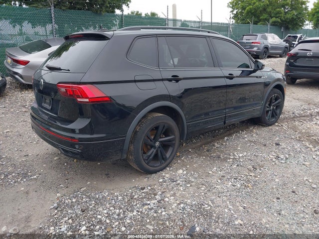 3VV8B7AX5PM015507 Volkswagen Tiguan 2.0t Se R-line Black
