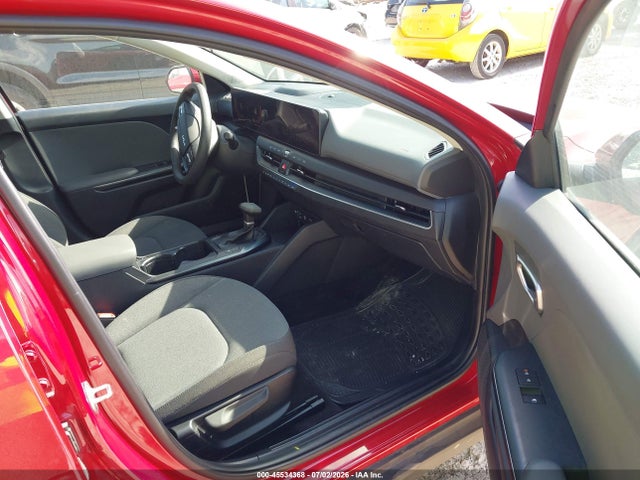 2025 Kia K4 Lxs მანქანა იყიდება აუქციონზე, vin: 3KPFT4DE3SE105527, აუქციონის ნომერი: 45534368