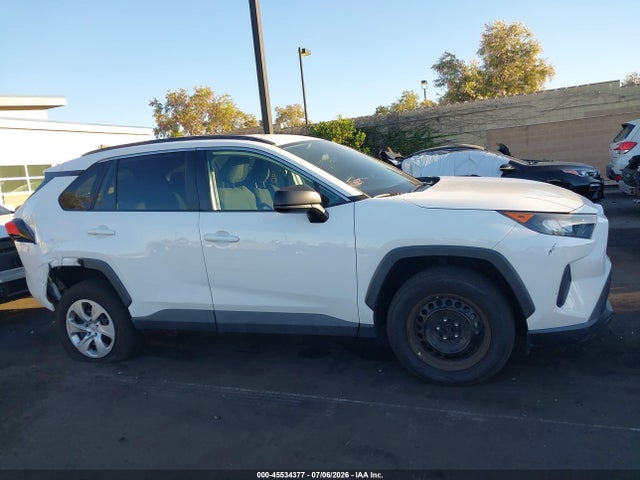 Toyota RAV4 LE 2020 2T3H1RFV1LC041634 Image 13