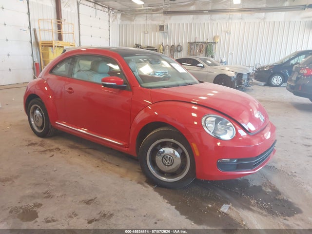 2013 Volkswagen Beetle 2.5l მანქანა იყიდება აუქციონზე, vin: 3VWJX7AT0DM614273, აუქციონის ნომერი: 45534414