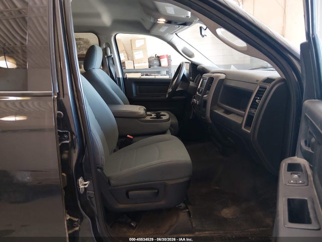 3C6RR6KG0LG253658 RAM 1500 Classic Tradesman 4x2 5&#039;7 Box