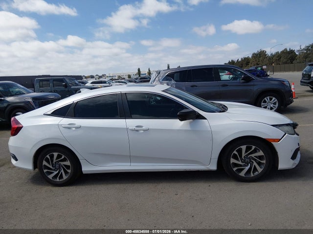 Honda CIVIC EX 2018 19XFC2F75JE043985 Image 13