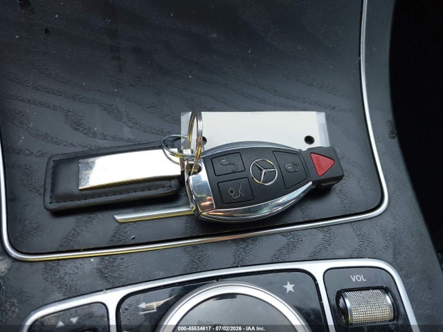 2019 Mercedes-benz Glc 300 4matic მანქანა იყიდება აუქციონზე, vin: WDC0G4KBXKV146164, აუქციონის ნომერი: 45534617
