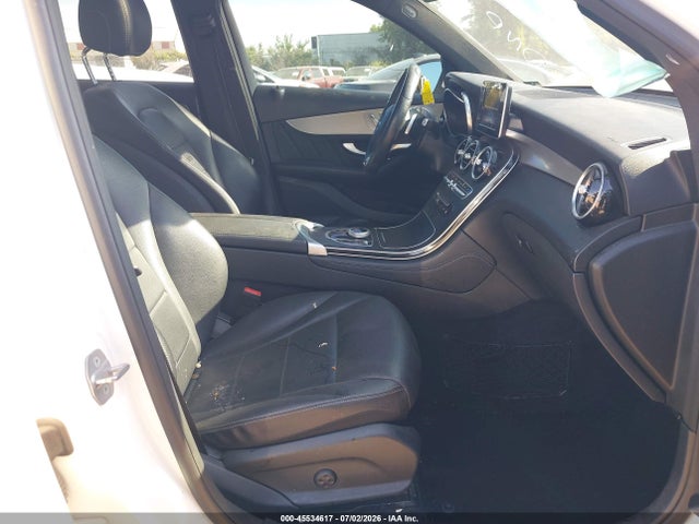 2019 Mercedes-benz Glc 300 4matic მანქანა იყიდება აუქციონზე, vin: WDC0G4KBXKV146164, აუქციონის ნომერი: 45534617