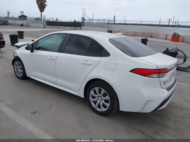Toyota COROLLA LE 2021 5YFEPMAE0MP211357 Image 3