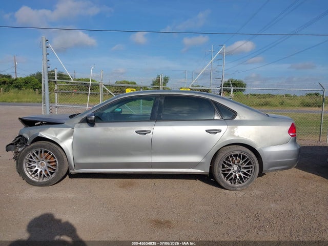 2014 Volkswagen Passat 2.5l S მანქანა იყიდება აუქციონზე, vin: 1VWAP7A31EC002313, აუქციონის ნომერი: 45534835
