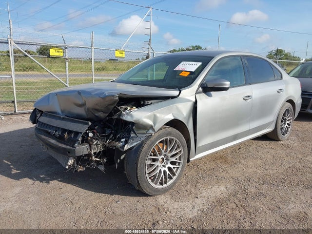 2014 Volkswagen Passat 2.5l S მანქანა იყიდება აუქციონზე, vin: 1VWAP7A31EC002313, აუქციონის ნომერი: 45534835