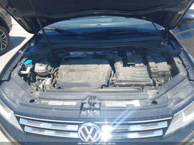 2018 Volkswagen Tiguan 2.0t Se/2.0t Sel მანქანა იყიდება აუქციონზე, vin: 3VV2B7AX5JM007811, აუქციონის ნომერი: 45534871