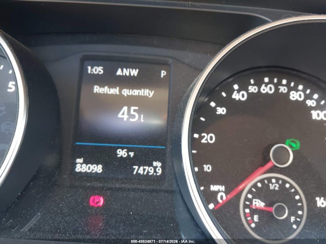 2018 Volkswagen Tiguan 2.0t Se/2.0t Sel მანქანა იყიდება აუქციონზე, vin: 3VV2B7AX5JM007811, აუქციონის ნომერი: 45534871