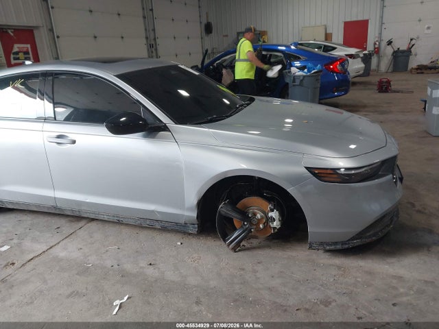 Продажа на аукционе авто 2025 Honda Accord Hybrid Sport-l, vin: 1HGCY2F72SA084648, номер лота: 45534929