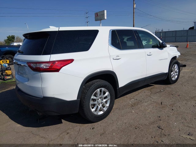 Chevrolet Traverse Ls 2019 1GNERFKW1KJ188824 Image 4