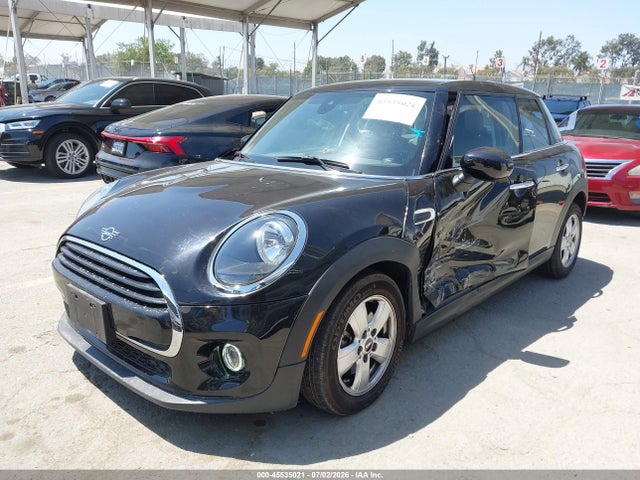 Продаж на аукціоні авто 2021 Mini Hardtop Cooper, vin: WMWXU7C05M2N74754, номер лоту: 45535021