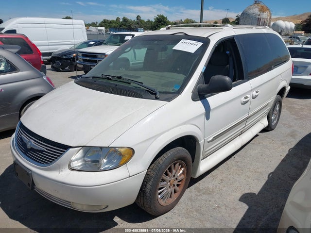 Продажа на аукционе авто 2002 Chrysler Town & Country Limited, vin: 2C8GP64L32R667735, номер лота: 45535051