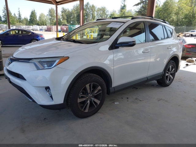 Toyota Rav4 Xle 2016 JTMRFREV8GD196660 Image 2