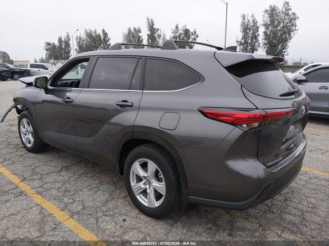 Toyota Highlander Le 2023 5TDKDRBH2PS522205 Image 3