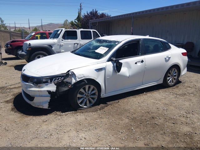 KIA Optima Lx 2018 5XXGT4L36JG258588 Image 2
