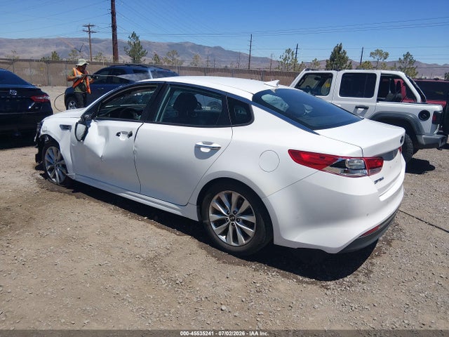 KIA Optima Lx 2018 5XXGT4L36JG258588 Image 3