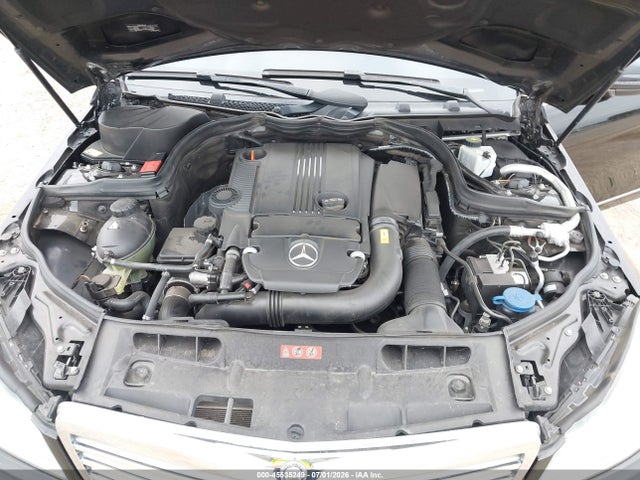 Продажа на аукционе авто 2013 Mercedes-benz C 250 Luxury, vin: WDDGF4HB1DR277807, номер лота: 45535249