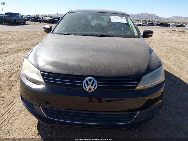 3VWD17AJ6EM369185 Volkswagen Jetta 1.8t Se