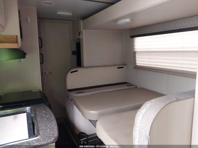 54CTM2J24J3039347 Winnebago Micro Mini 2108ds
