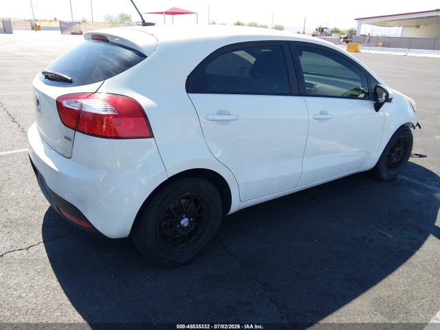 45535332 :رقم المزاد ، KNADM5A3XE6354282 vin ، 2014 Kia Rio Lx مزاد بيع