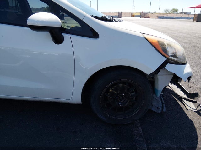 45535332 :رقم المزاد ، KNADM5A3XE6354282 vin ، 2014 Kia Rio Lx مزاد بيع