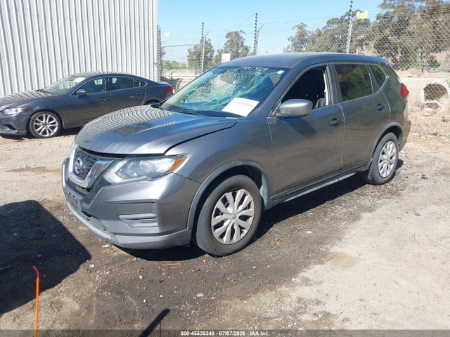 Nissan ROGUE S 2017 JN8AT2MT4HW137614 Image 2
