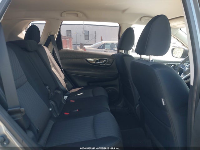 Nissan ROGUE S 2017 JN8AT2MT4HW137614 Image 8