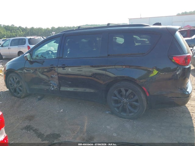 Продажа на аукционе авто 2019 Chrysler Pacifica Touring L Plus, vin: 2C4RC1EG4KR616027, номер лота: 45535434