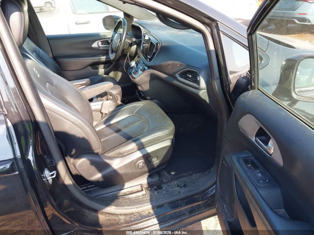 Продажа на аукционе авто 2019 Chrysler Pacifica Touring L Plus, vin: 2C4RC1EG4KR616027, номер лота: 45535434