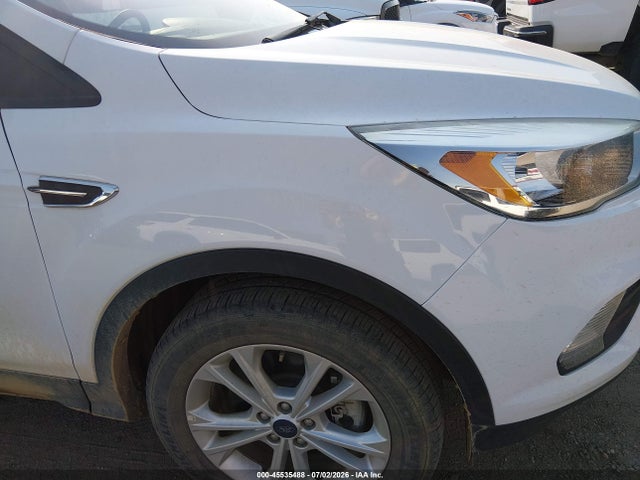 1FMCU9GD9HUE50194 Ford ESCAPE SE