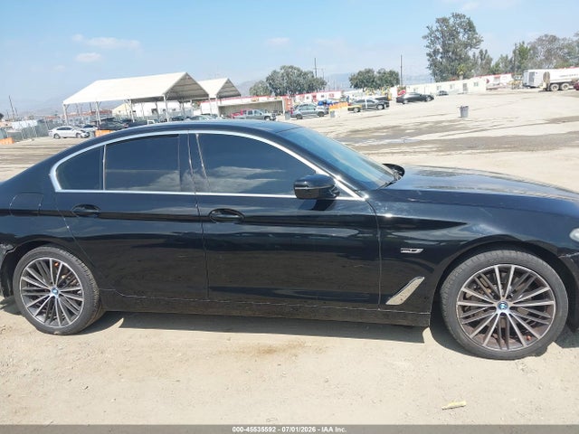 BMW 530e 2022 WBA13AG03NCK10876 Image 14