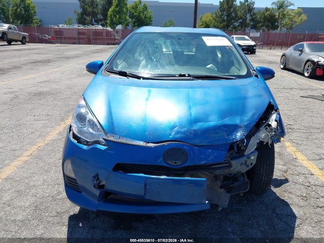 Toyota Prius C One 2014 JTDKDTB35E1565819 Image 12