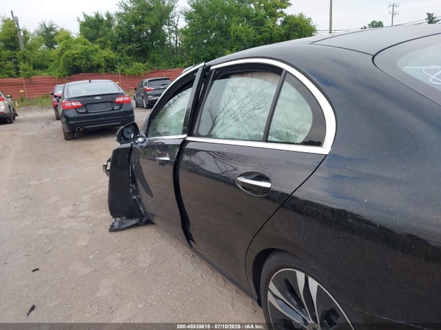 Продажа на аукционе авто 2022 Mercedes-benz C 300 4matic, vin: W1KAF4HB8NR018500, номер лота: 45535618