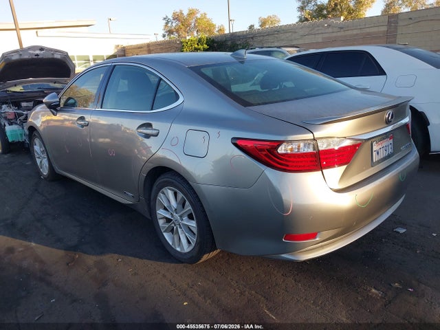 Lexus ES 300H 2015 JTHBW1GG2F2097956 Image 3