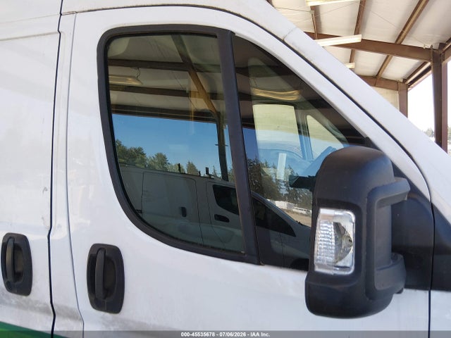 3C6TRVCG7JE112819 RAM Promaster 2500 High Roof 136 Wb