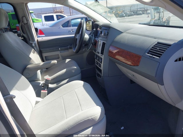 45535711 :رقم المزاد ، 2A8HR44E19R573488 vin ، 2009 Chrysler Town & Country Lx مزاد بيع