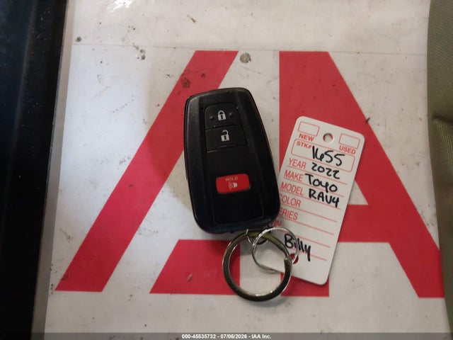 2T3P1RFV0NW301082 Toyota Rav4 Xle