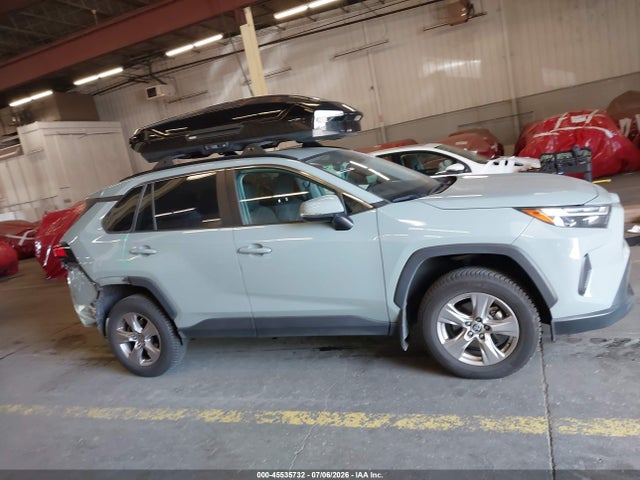 2T3P1RFV0NW301082 Toyota Rav4 Xle