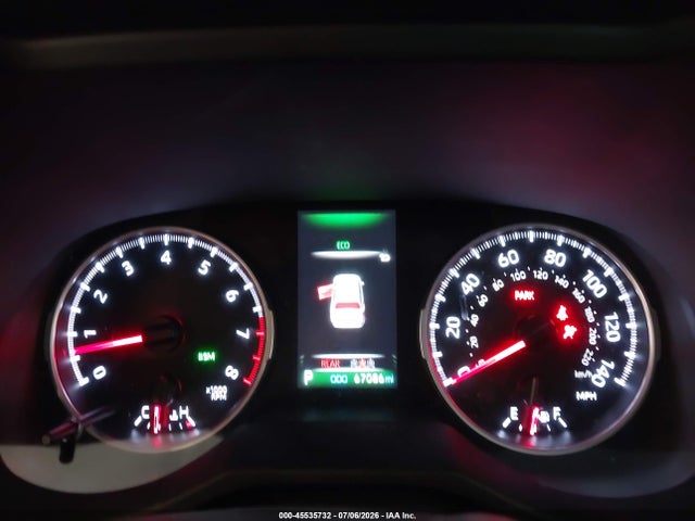 2T3P1RFV0NW301082 Toyota Rav4 Xle