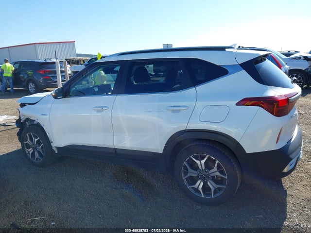 KNDERCAA5N7302161 KIA SELTOS EX