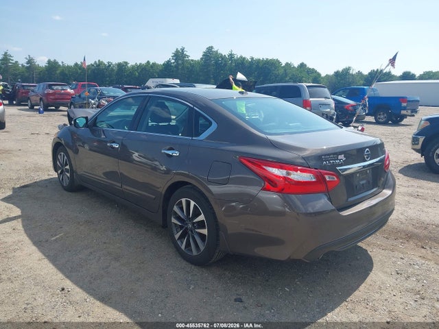 Nissan Altima 2.5 Sv 2017 1N4AL3AP3HC127091 Image 3