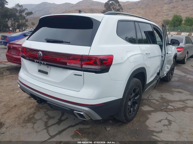 Продаж на аукціоні авто 2024 Volkswagen Atlas 2.0t Peak Edition Se W/technology, vin: 1V2CR2CA0RC589077, номер лоту: 45535766