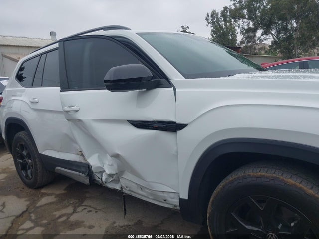 Продаж на аукціоні авто 2024 Volkswagen Atlas 2.0t Peak Edition Se W/technology, vin: 1V2CR2CA0RC589077, номер лоту: 45535766