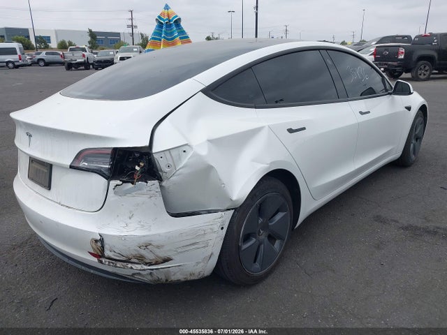 Tesla Model 3 Standard Range Plus Rear-wheel Drive 2021 5YJ3E1EA7MF060015 Image 4